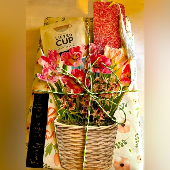 Mother day gift -Blind fiction book - Picture 1 of 3